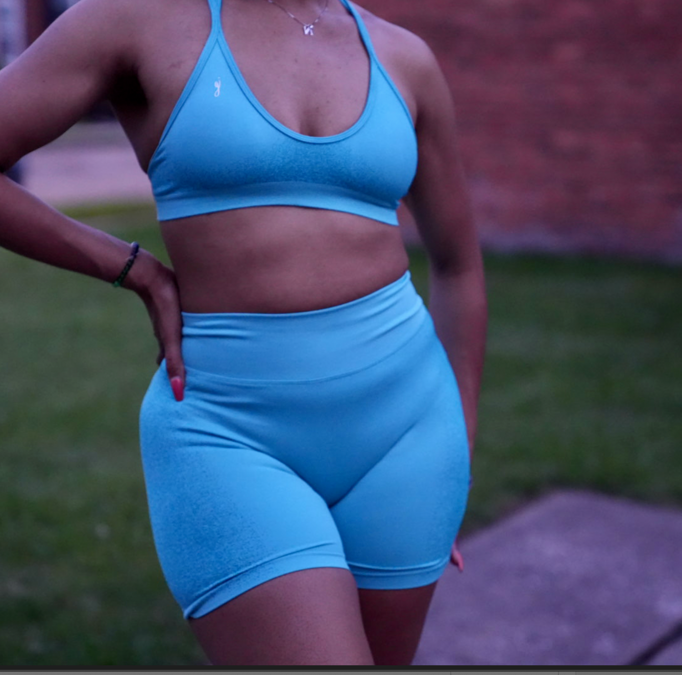 Aurelle Set – Oasis Blue 2-Piece Activewear